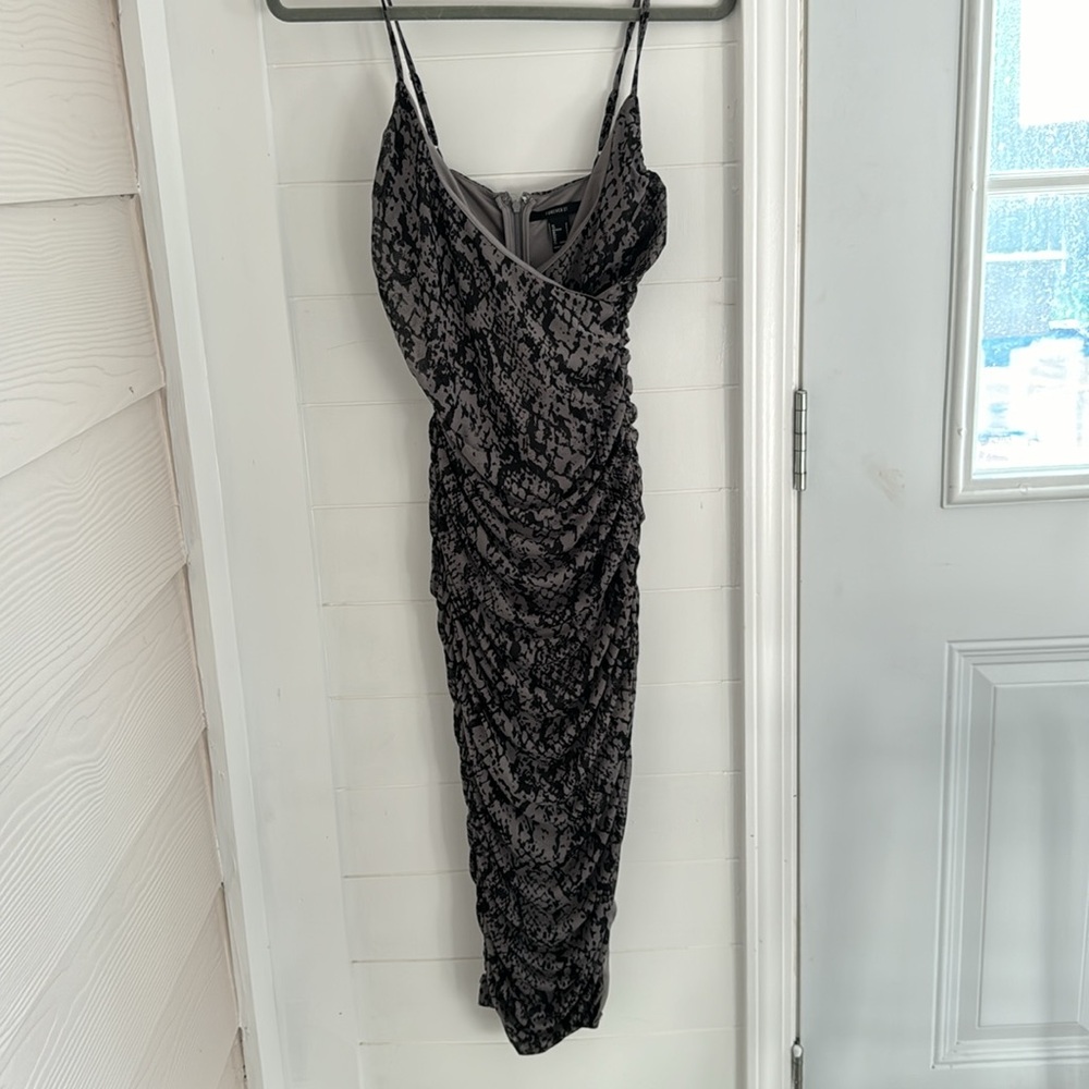 NWT Forever 21 body con ruched black and grey evening dress size Small